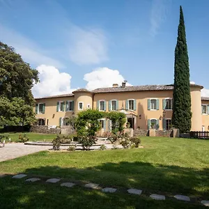  Lodge Chateau Les Crostes Francia